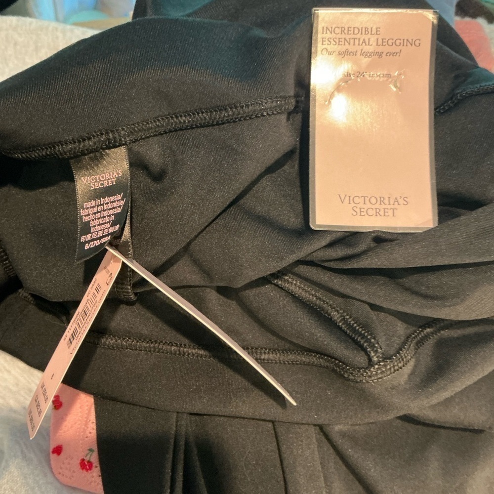PINK Victoria Secrets Cropped Leggings Size 6 - Picture 6 of 9